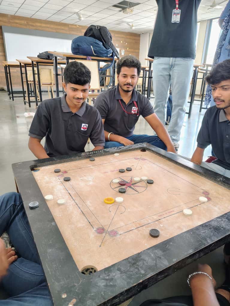 The Department of Mechanical Engineering organized indoor sports competitions in Carrom and Chess for students of the Mechanical and Aeronautical Engineering programs.

